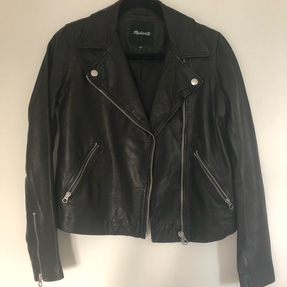 Madewell black leather jacket. Size S. Only worn once or twice. New condition.